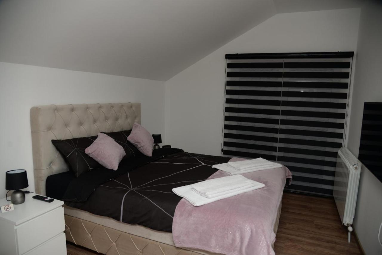 Lilien Apartment Airport Ledine Exterior photo